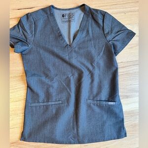 Figs Casma Three-Pocket Scrub Top